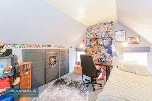 Bedroom- click for photo gallery